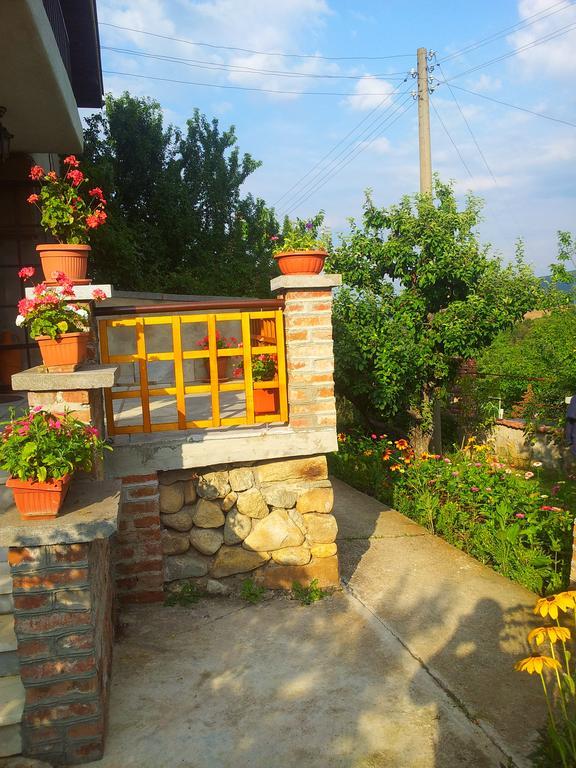 Къща За Гости Каза Роза - Swiss Style Chalet Casa Rosa Guest House Kyustendil Habitación foto
